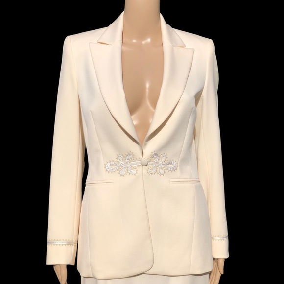 ESCADA ivory colored skirt suit Sz 4 GR 34 - Picture 5 of 15